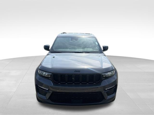 new 2025 Jeep Grand Cherokee car, priced at $43,586