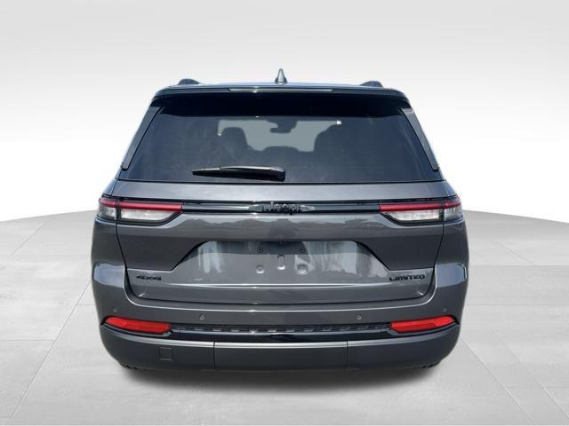 new 2025 Jeep Grand Cherokee car, priced at $43,586