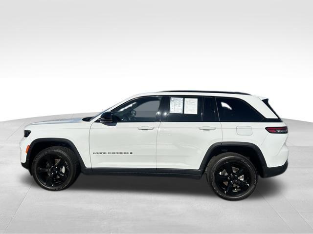 used 2023 Jeep Grand Cherokee car, priced at $34,490