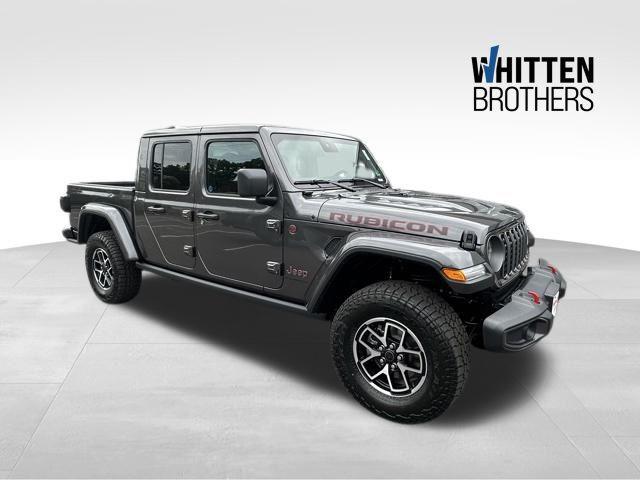 new 2025 Jeep Gladiator car, priced at $51,820