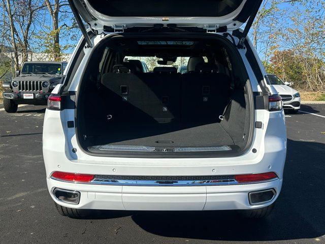 new 2025 Jeep Grand Cherokee car, priced at $54,640