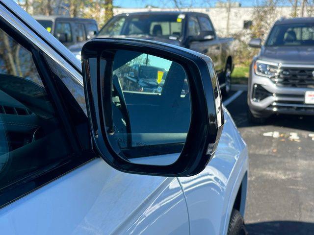 new 2025 Jeep Grand Cherokee car, priced at $54,640