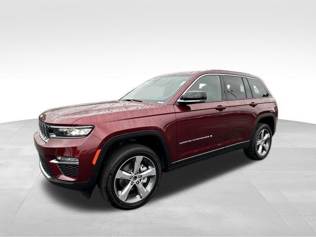 new 2025 Jeep Grand Cherokee car, priced at $50,166