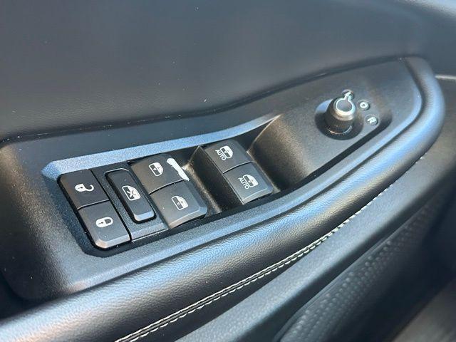 used 2023 Jeep Grand Cherokee car, priced at $29,490