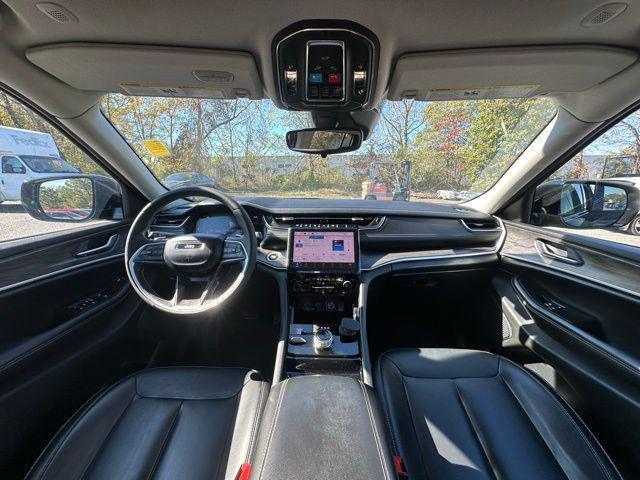 used 2023 Jeep Grand Cherokee car, priced at $29,490