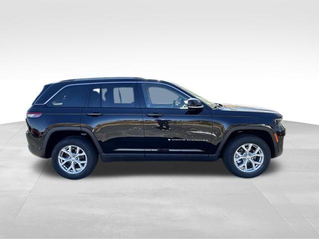 used 2023 Jeep Grand Cherokee car, priced at $29,490