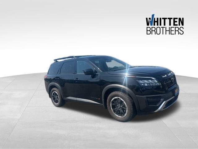 used 2023 Nissan Pathfinder car, priced at $34,290