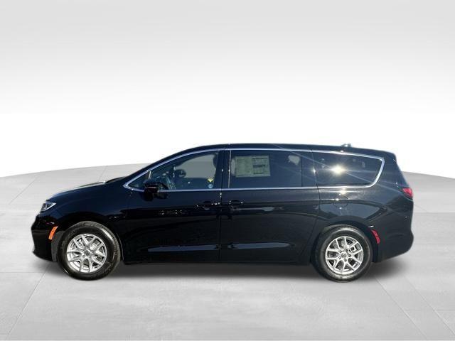 new 2025 Chrysler Pacifica car, priced at $42,480