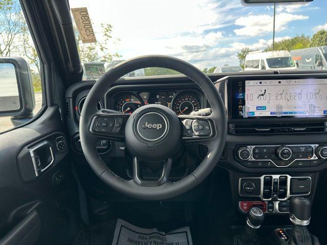 new 2025 Jeep Wrangler car, priced at $53,765