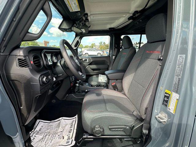 new 2025 Jeep Wrangler car, priced at $53,765