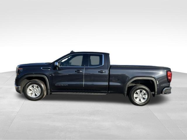 used 2023 GMC Sierra 1500 car, priced at $34,000