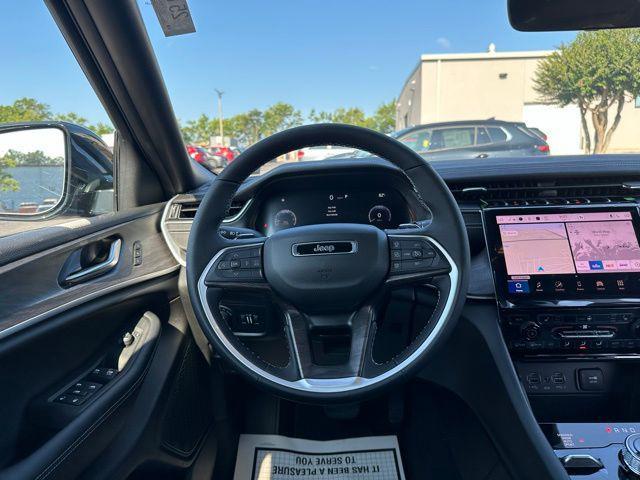 new 2025 Jeep Grand Cherokee car, priced at $41,158