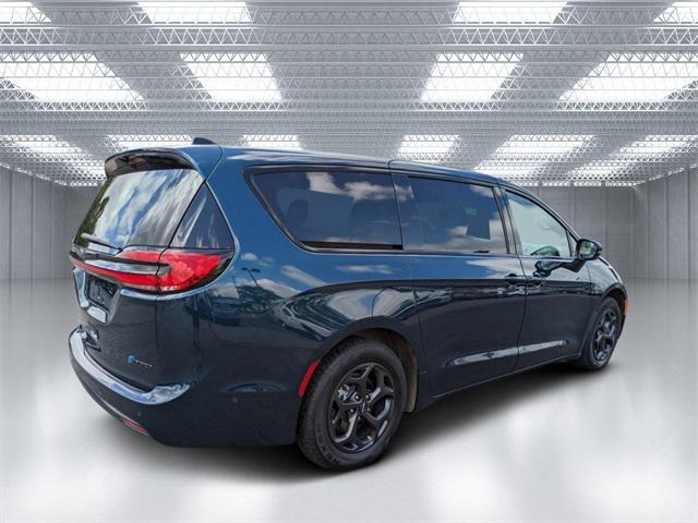 used 2023 Chrysler Pacifica Hybrid car, priced at $41,290