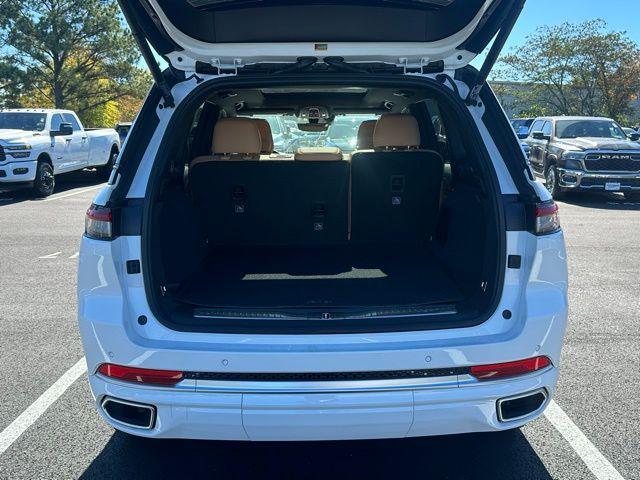 new 2025 Jeep Grand Cherokee car, priced at $56,144