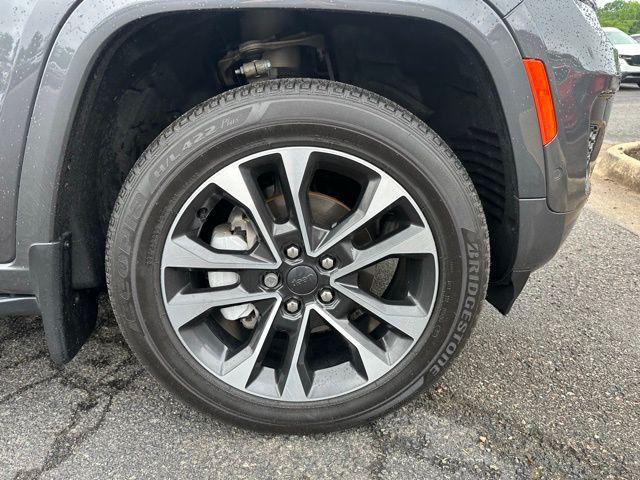 used 2022 Jeep Grand Cherokee car, priced at $37,000