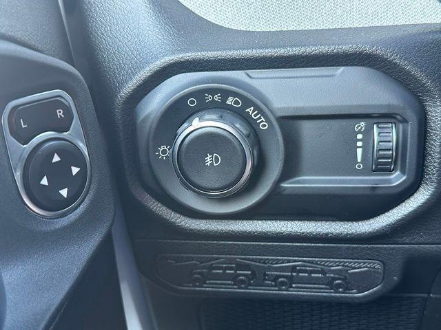 new 2025 Jeep Wrangler car, priced at $51,953