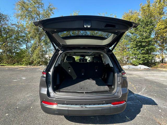 used 2023 Jeep Grand Cherokee 4xe car, priced at $32,190