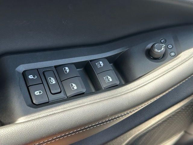 new 2025 Jeep Grand Cherokee car, priced at $39,074