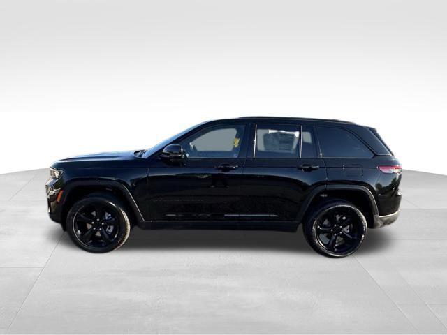 new 2025 Jeep Grand Cherokee car, priced at $42,814