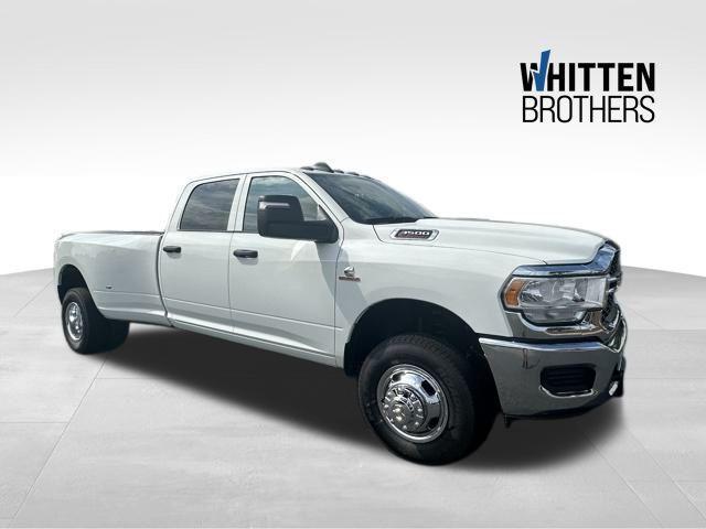 new 2024 Ram 3500 car, priced at $66,194