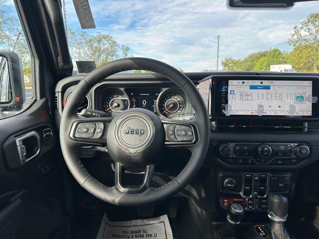new 2025 Jeep Wrangler car, priced at $57,355