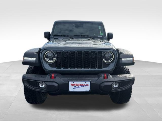 new 2025 Jeep Wrangler car, priced at $57,355