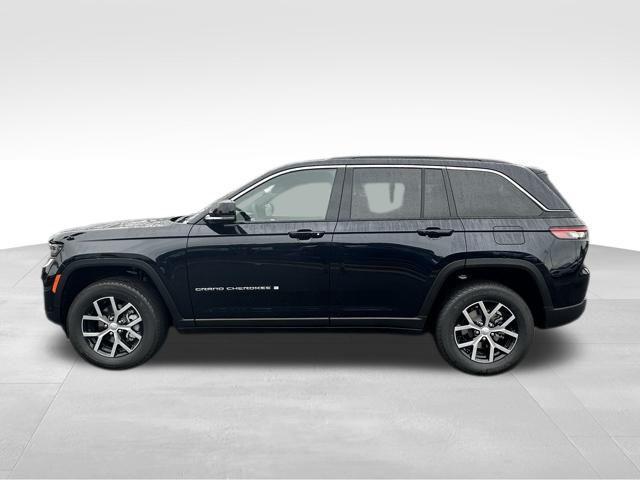 new 2025 Jeep Grand Cherokee car, priced at $51,332