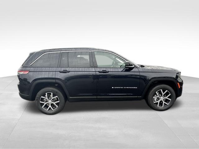 new 2025 Jeep Grand Cherokee car, priced at $51,332