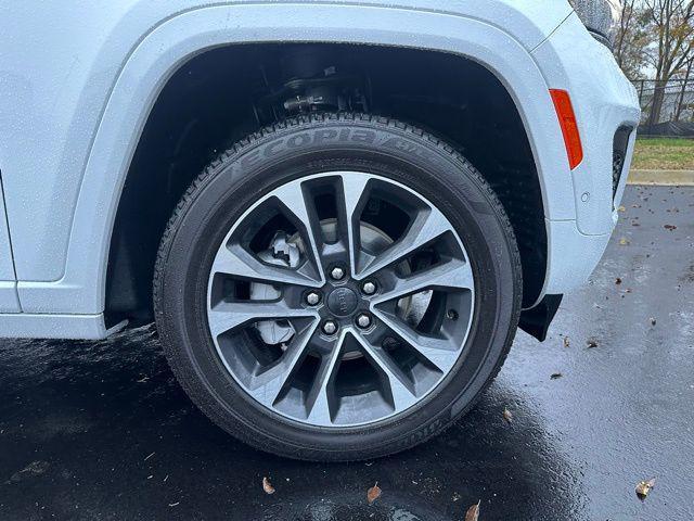 new 2025 Jeep Grand Cherokee car, priced at $54,640