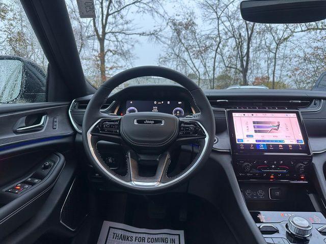new 2025 Jeep Grand Cherokee car, priced at $54,640