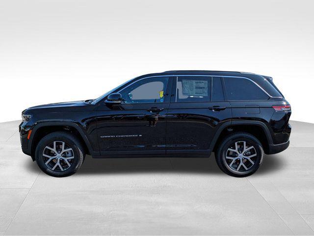 new 2024 Jeep Grand Cherokee car, priced at $43,243