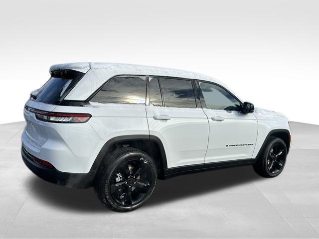 new 2025 Jeep Grand Cherokee car, priced at $42,899