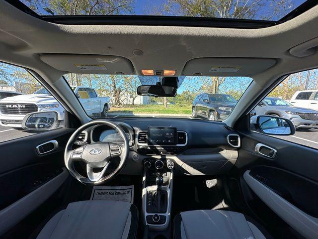 used 2024 Hyundai Venue car, priced at $19,990