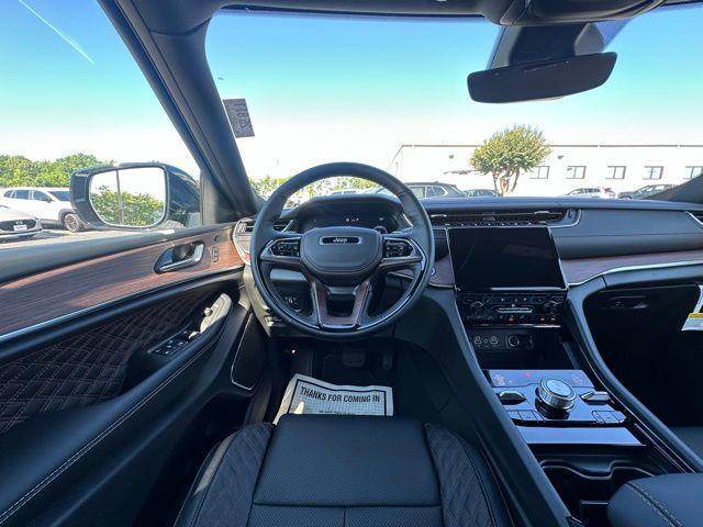 new 2025 Jeep Grand Cherokee car, priced at $57,824