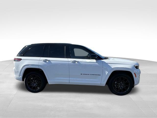 new 2025 Jeep Grand Cherokee car, priced at $57,824