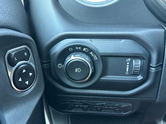new 2025 Jeep Wrangler car, priced at $51,143