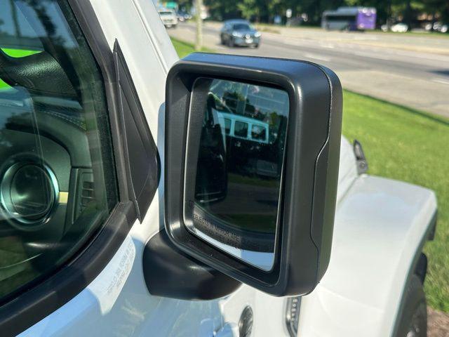 new 2025 Jeep Wrangler car, priced at $51,143