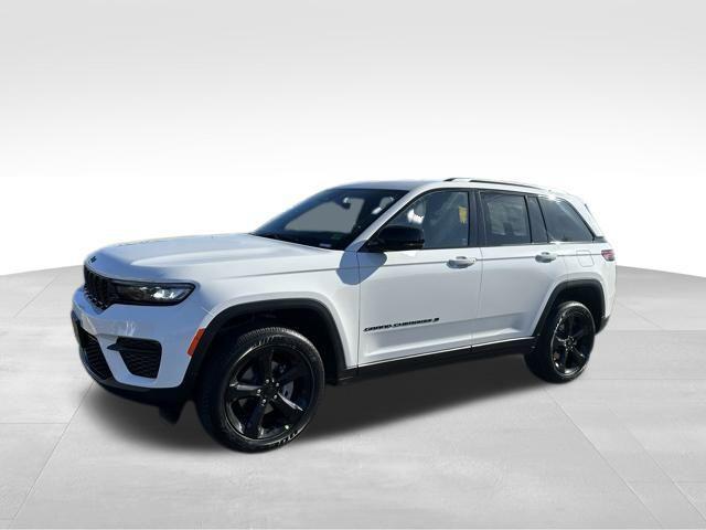 new 2025 Jeep Grand Cherokee car, priced at $42,283