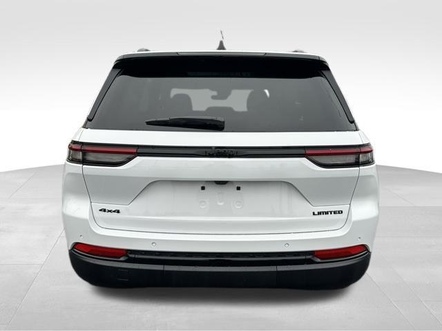 new 2025 Jeep Grand Cherokee car, priced at $49,901