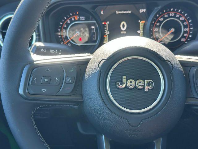 new 2025 Jeep Gladiator car, priced at $44,180
