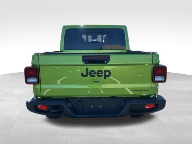 new 2025 Jeep Gladiator car, priced at $44,180