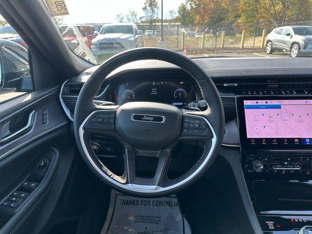 new 2025 Jeep Grand Cherokee car, priced at $44,282