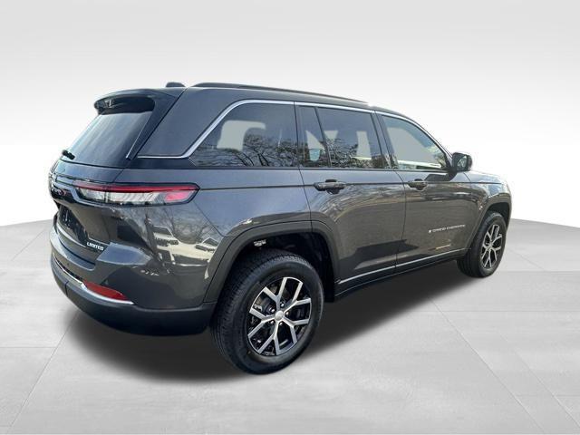 new 2025 Jeep Grand Cherokee car, priced at $44,282