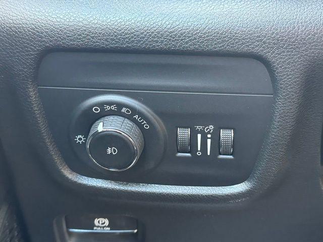 new 2025 Jeep Grand Cherokee car, priced at $44,282