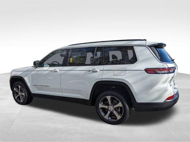 new 2024 Jeep Grand Cherokee L car, priced at $48,016