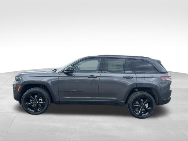 new 2025 Jeep Grand Cherokee car, priced at $43,424