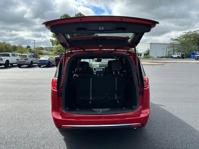 new 2026 Chrysler Pacifica car, priced at $46,235