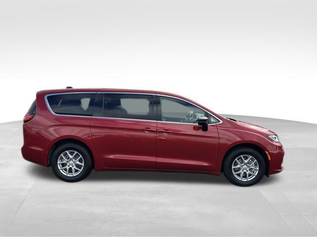new 2026 Chrysler Pacifica car, priced at $46,235