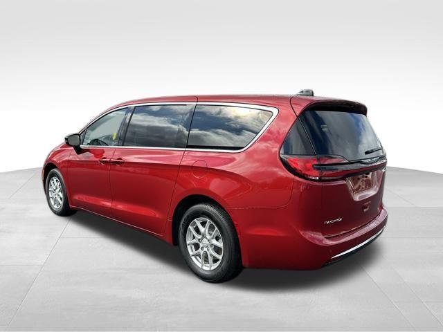 new 2026 Chrysler Pacifica car, priced at $46,235