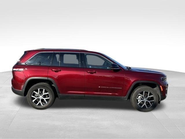 used 2023 Jeep Grand Cherokee car, priced at $36,490